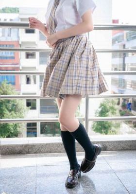 欧美冬季平底鞋街拍_超清HD在线观看