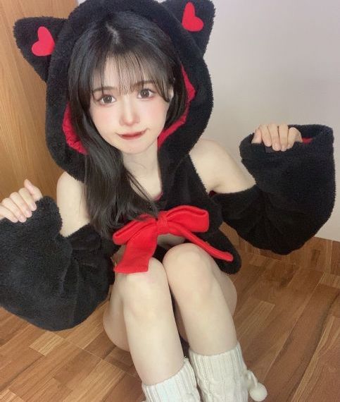 欧美oversize店铺_DVD高清视频播放
