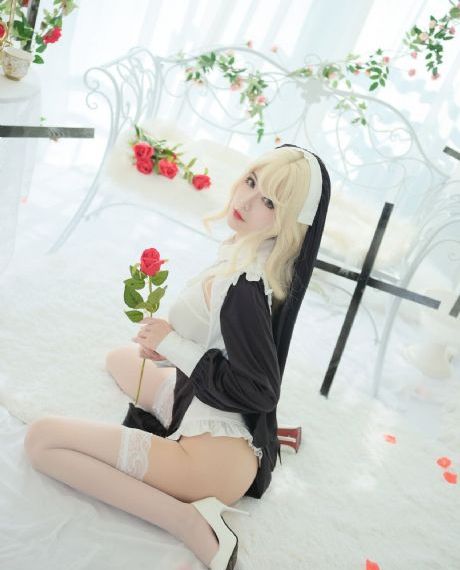 欧美超模凯雅写真_完整版在线观看