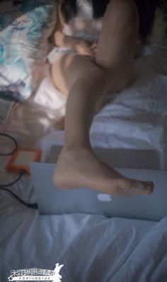 欧美高跟浪荡老女人_蓝光完整在线观看