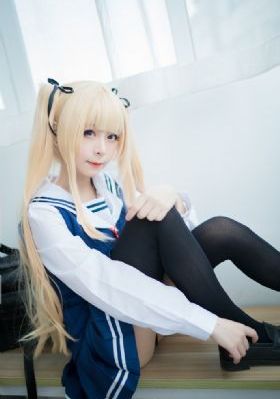 欧美头像女生成熟黑白_BD英语免费观看电视剧